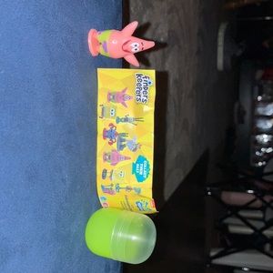 Finders Keepers “Patrick with arms up” mini figure